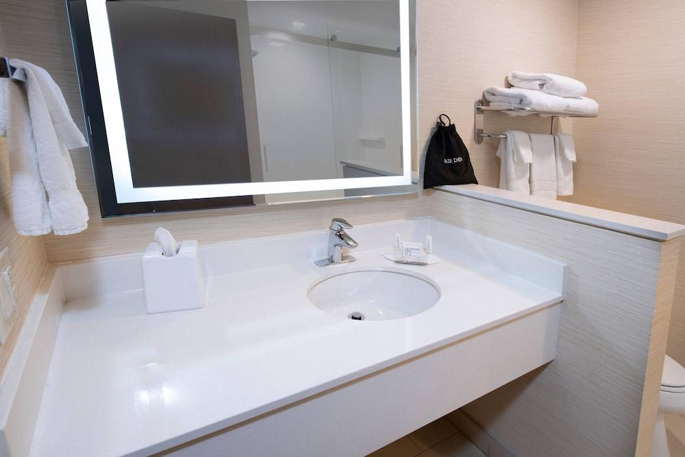 Fairfield Inn & Suites By Marriott Edmonton North Exteriér fotografie