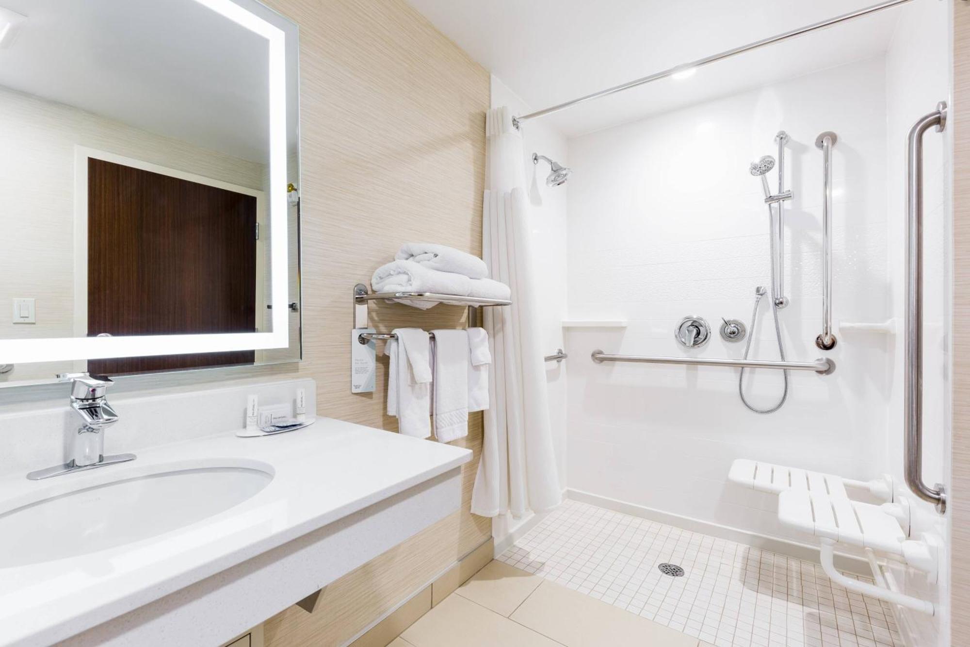 Fairfield Inn & Suites By Marriott Edmonton North Exteriér fotografie