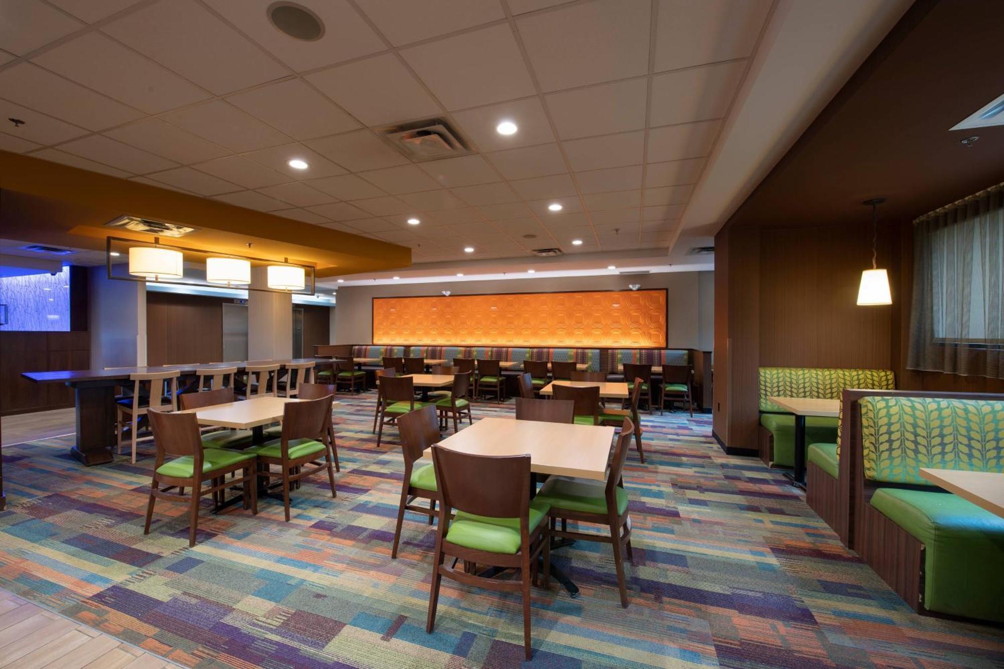 Fairfield Inn & Suites By Marriott Edmonton North Exteriér fotografie