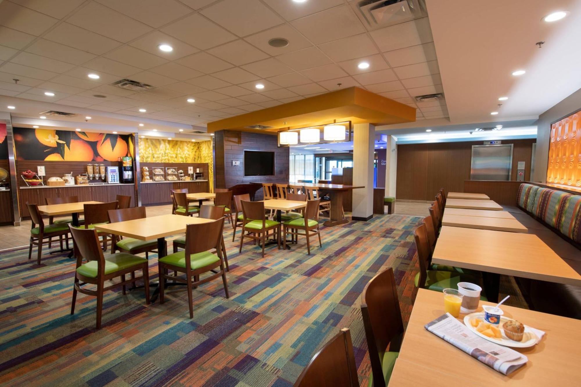 Fairfield Inn & Suites By Marriott Edmonton North Exteriér fotografie